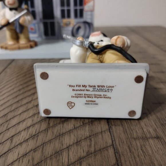 ** SOLD OUTSIDE OF POSHMARK ** Mary's Moo Moos Moobull Gas Station Set - Picture 4 of 7